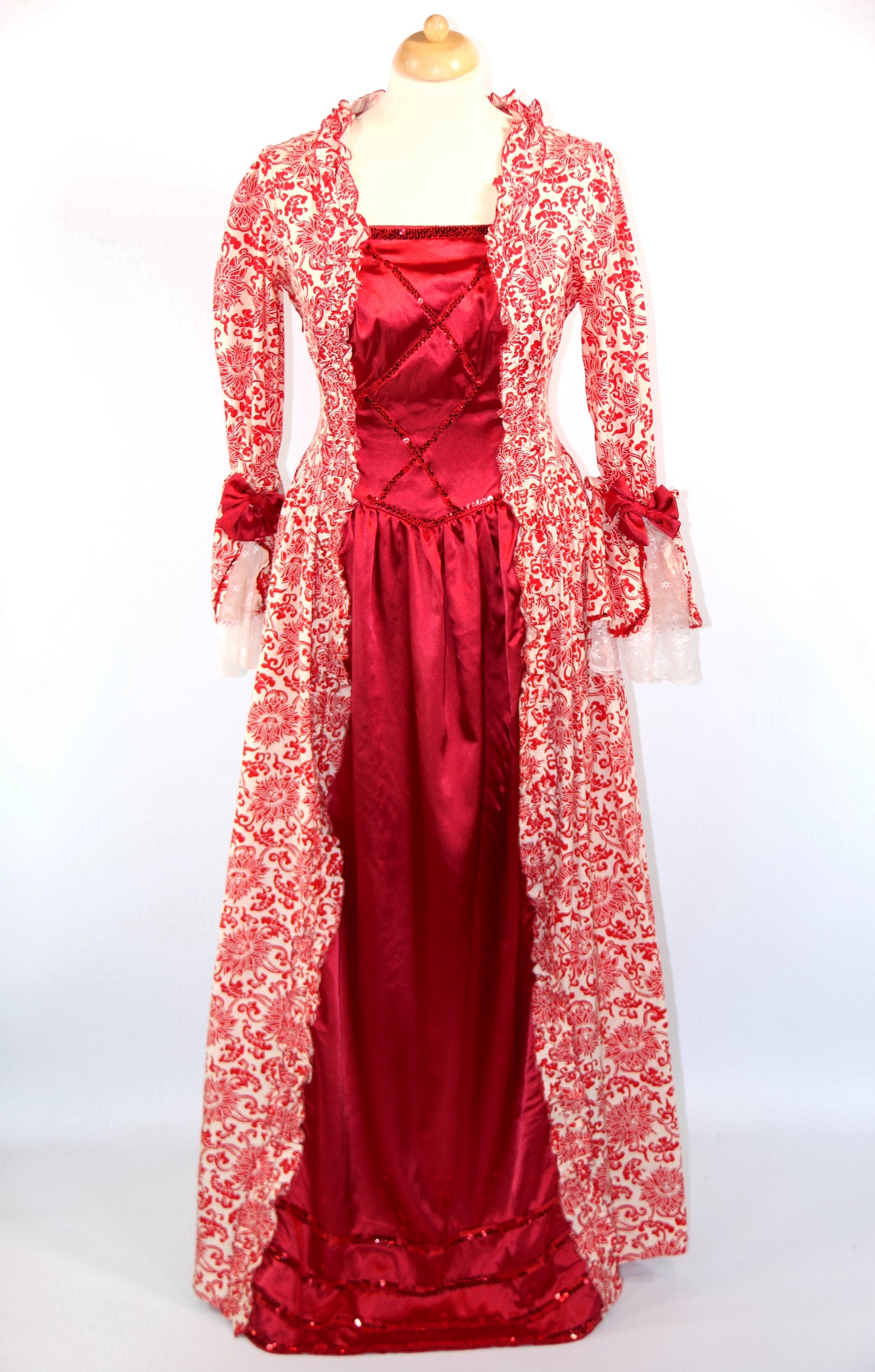 Cream Red Traditional Queen Gown