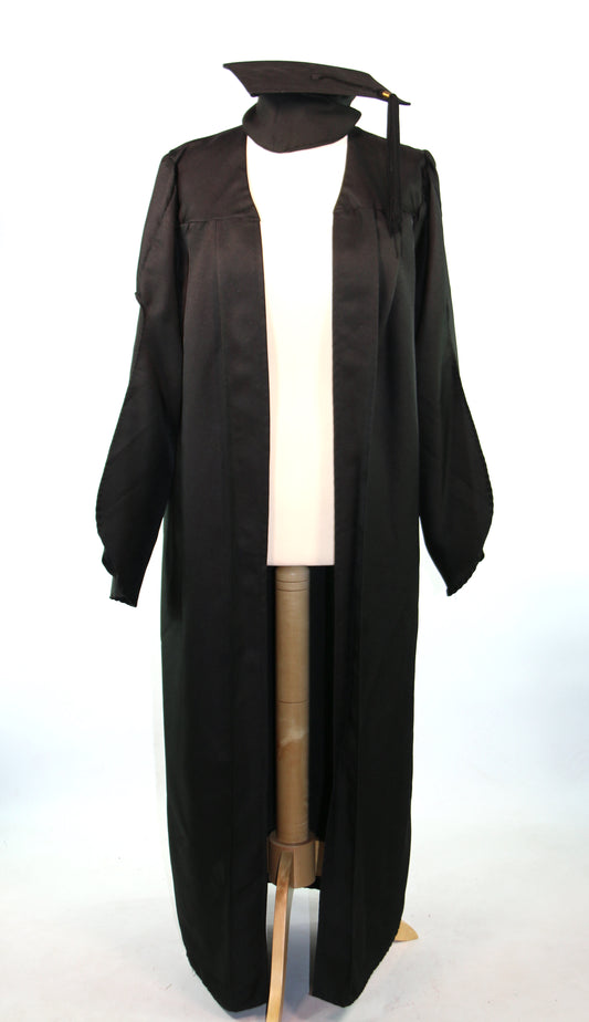 Black Graduation Robes And Caps